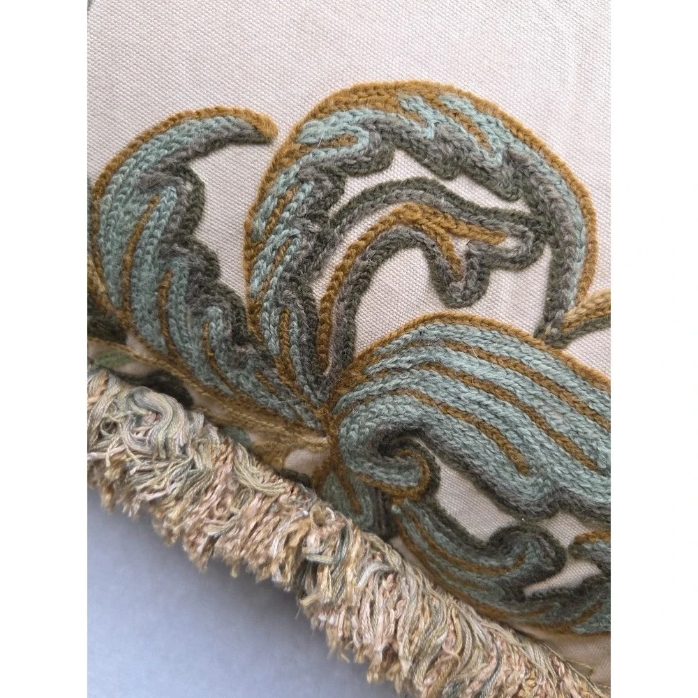 Crewel Embroidered‎ Pillow Fringe Jacobean French 20